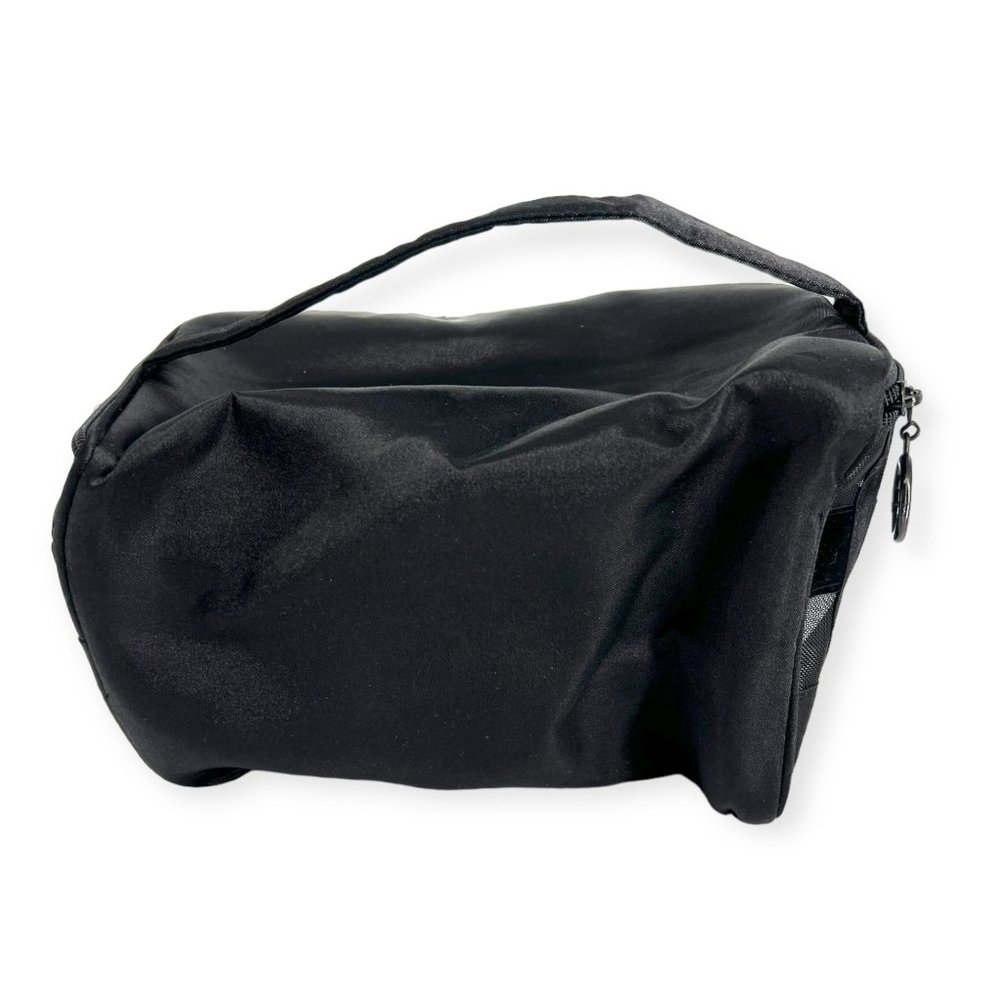 Oscar De La Renta Mesh Cosmetic Bag - Picture 2 of 7